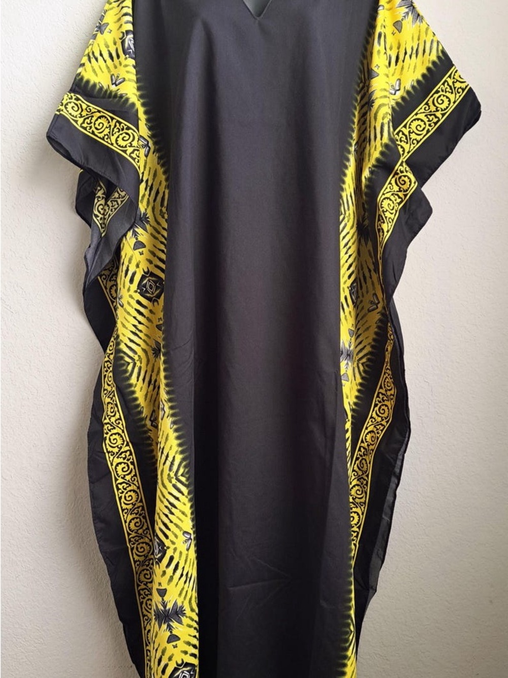 Goddess Black & Yellow V-Neck Beach Caftan - Picture 4 of 7